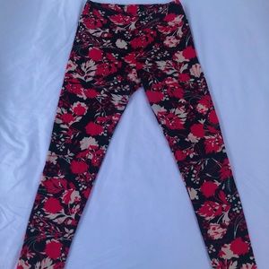 LuLaRoe leggings, black, white and pink colors, floral pattern